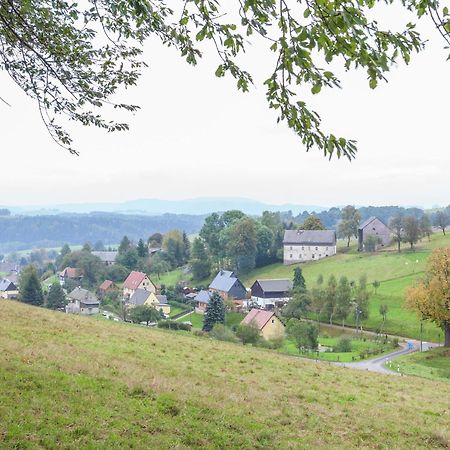 Charming Holiday Home In Hohnstein Ot Lohsdorf Eksteriør billede